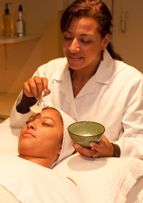 guest receiving a facial injection